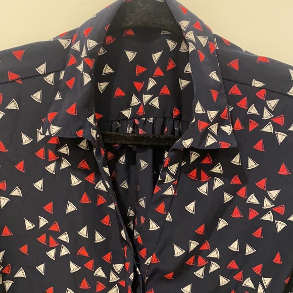 Tommy Hilfiger button down - Picture 2 of 3